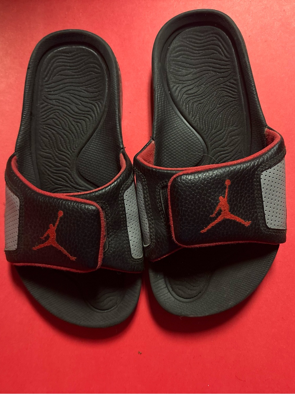 🚨 Air Jordan Sandals / Slides Black & Red🚨